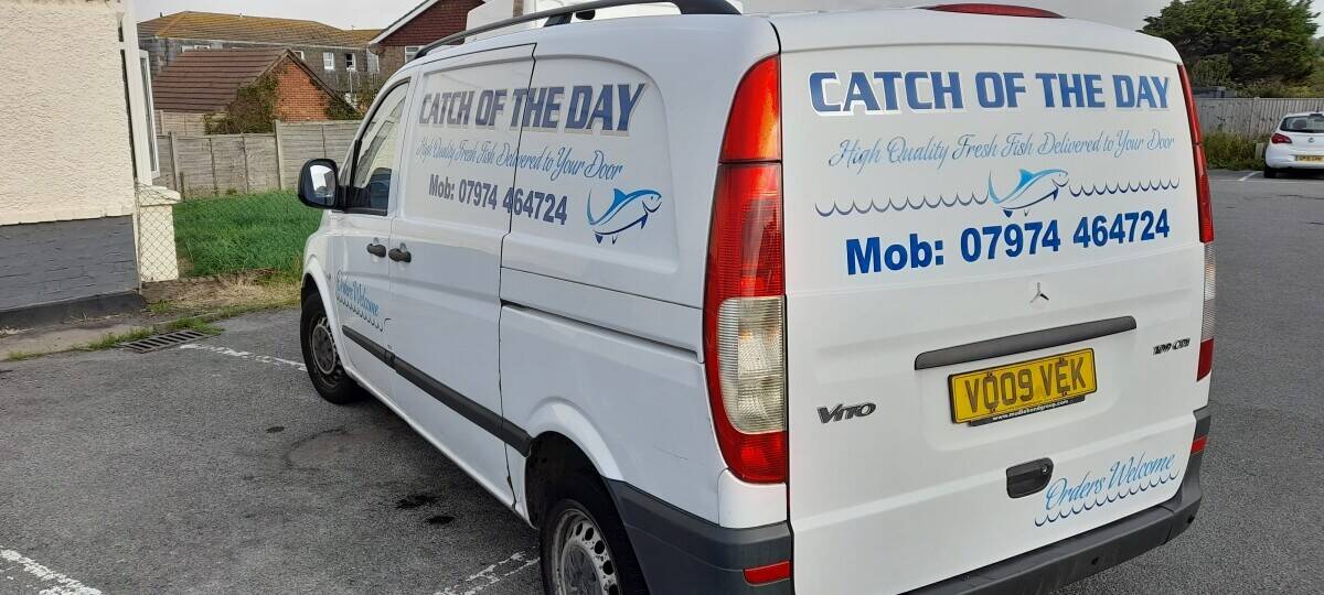Mobile fishmongers Photo 5