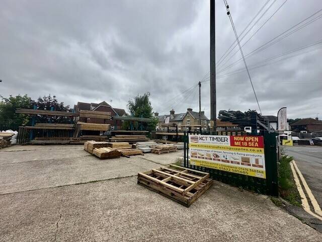 LEASEHOLD TIMBER & FENCING SUPPLIERS
