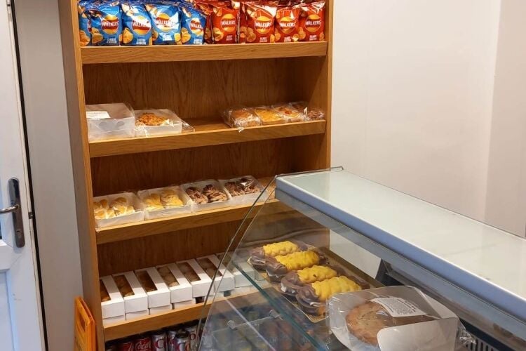 Bakery, Confectioner & Wholesaler - Bolsover Photo 5