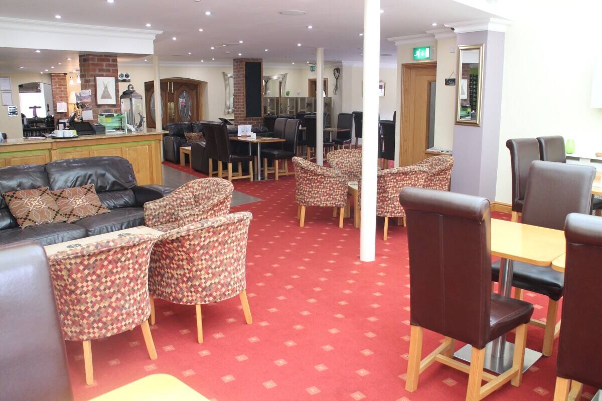 POWYS - 17TH CENTURY VILLAGE INN