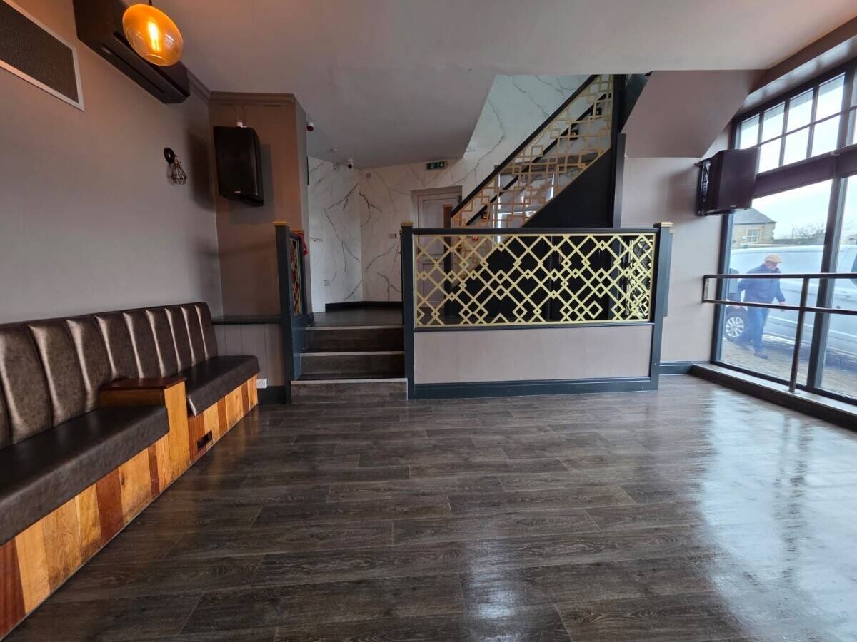 Outstanding, Popular, Late night bar Business in the heart of Skipton Photo 5