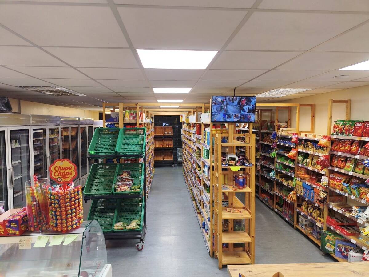 Established Eastern European grocery shop offered for sale as a going concern Photo 5