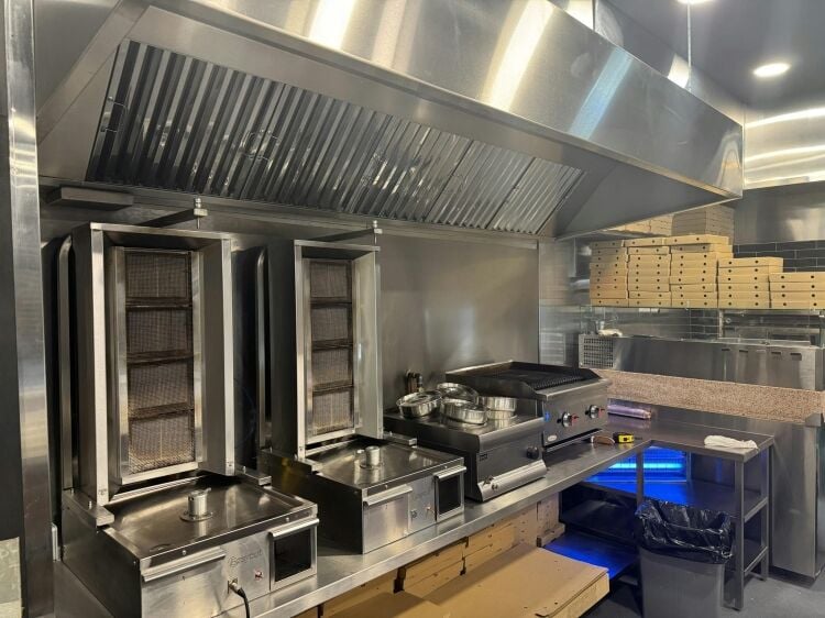 Fully Fitted Immaculate Fish & Chip Shop Takeaway Photo 5