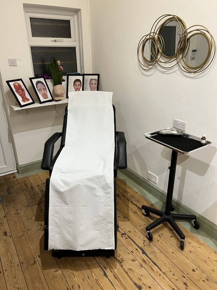 Small Turn-key hairdressing business for sale