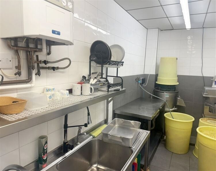 Fish and Chip Shop in Oxfordshire Photo 5