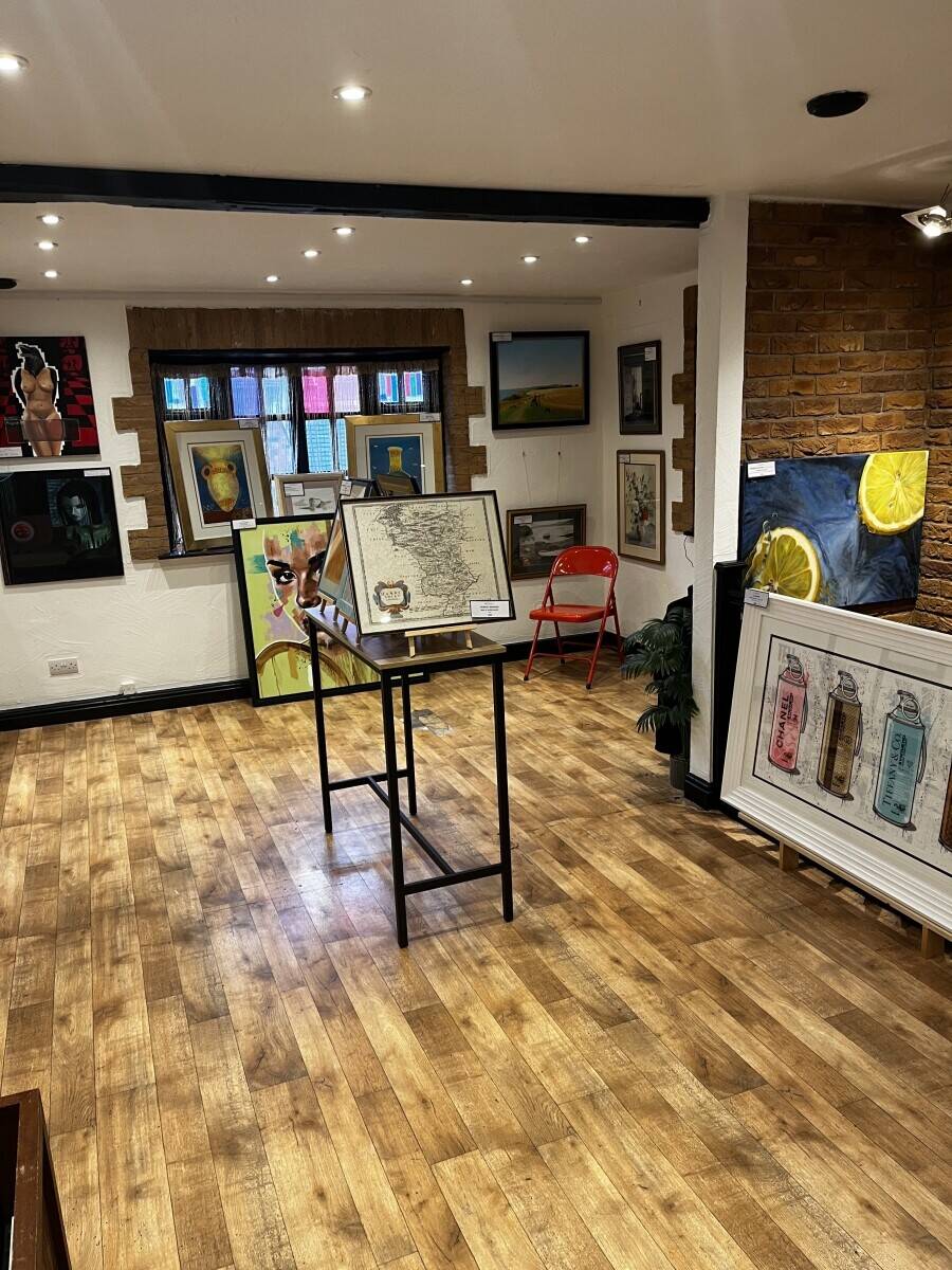 Art gallery & Antiques for sale in Tamworth Staffordshire
