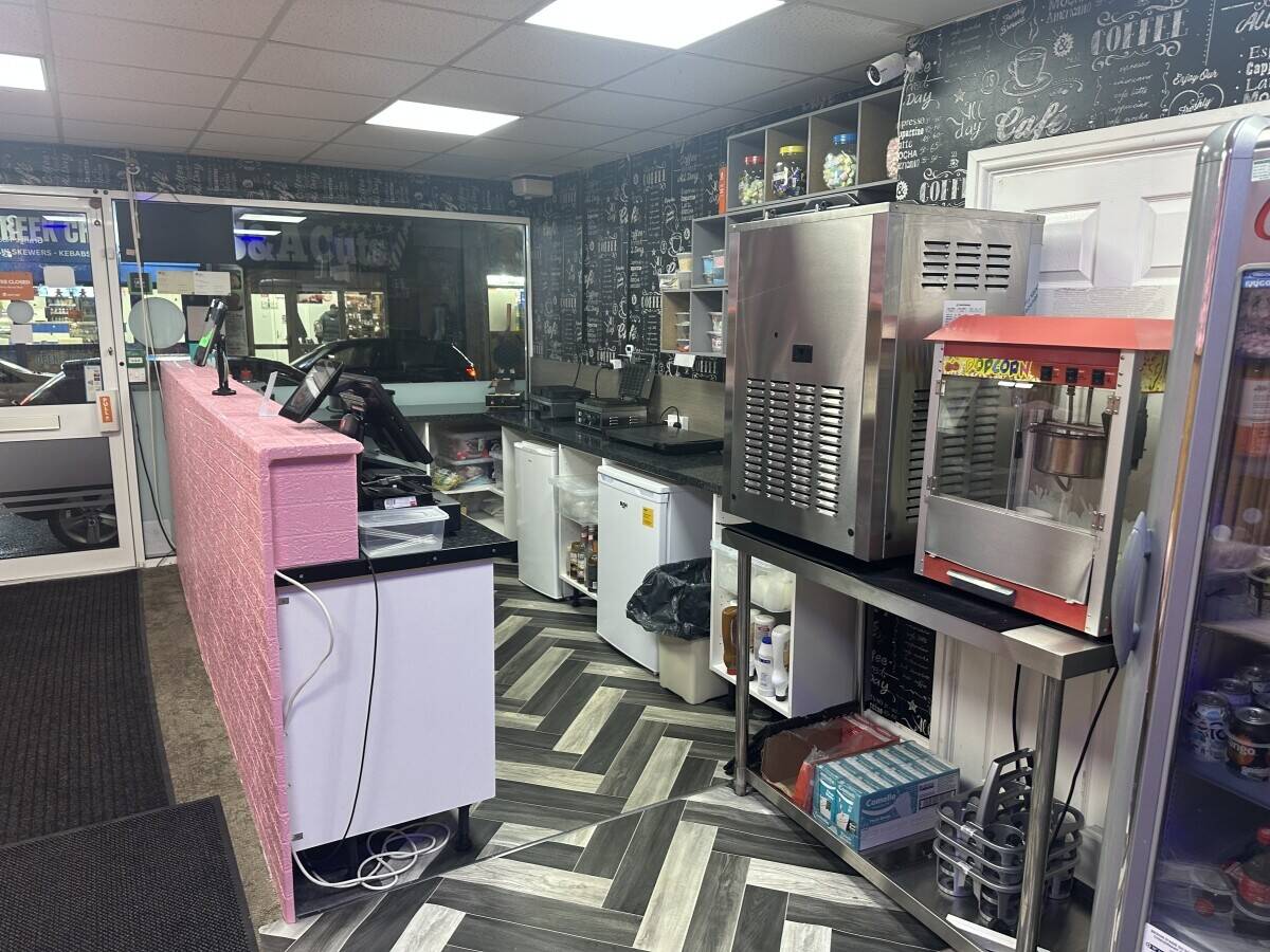 Dessert shop in Birkenhead  Photo 5