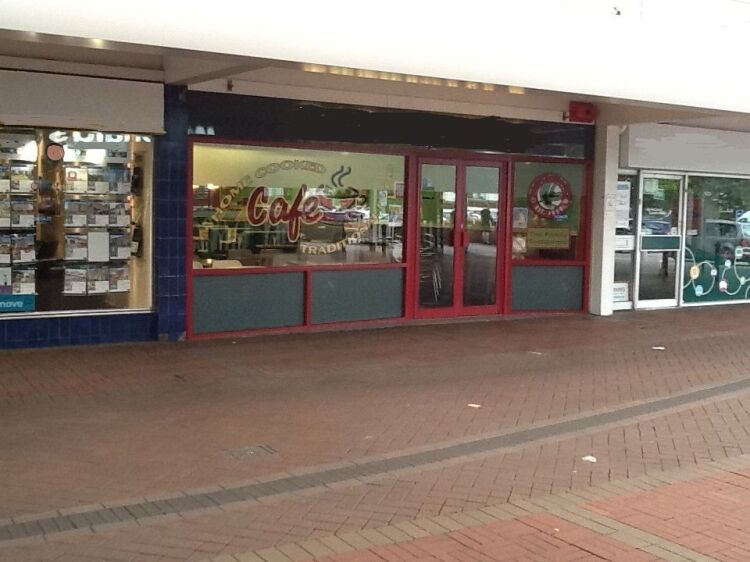 EXCELLENT COFFEE SHOP/CAFE OPPORTUNITY IN MAJOR SOUTH WALES SHOPPING CENTRE Photo 5