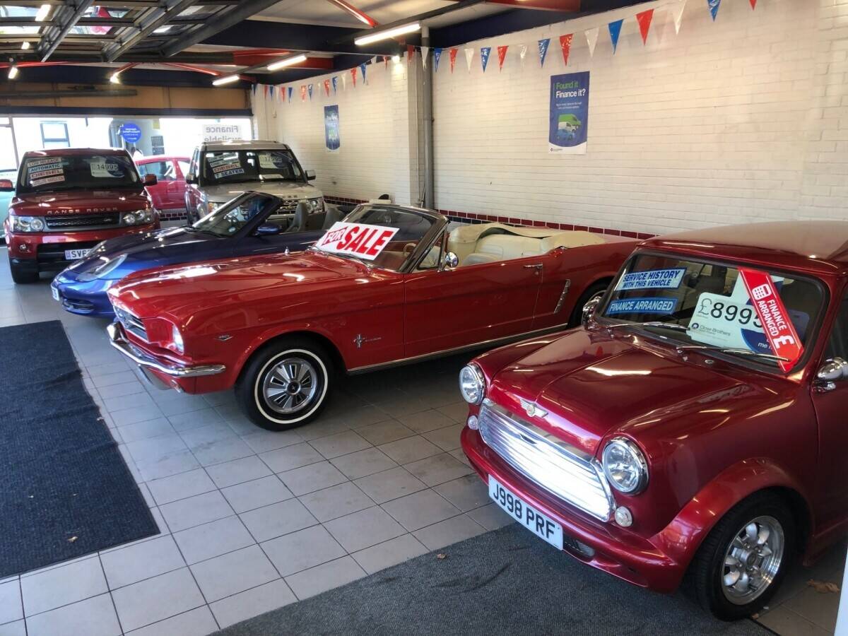 CAR SALES BUSINESS INCLUDING FREEHOLD/ DEPOSIT WITH OPTION TO PURCHASE AFTER RENTALPERIOD POSSIBLE