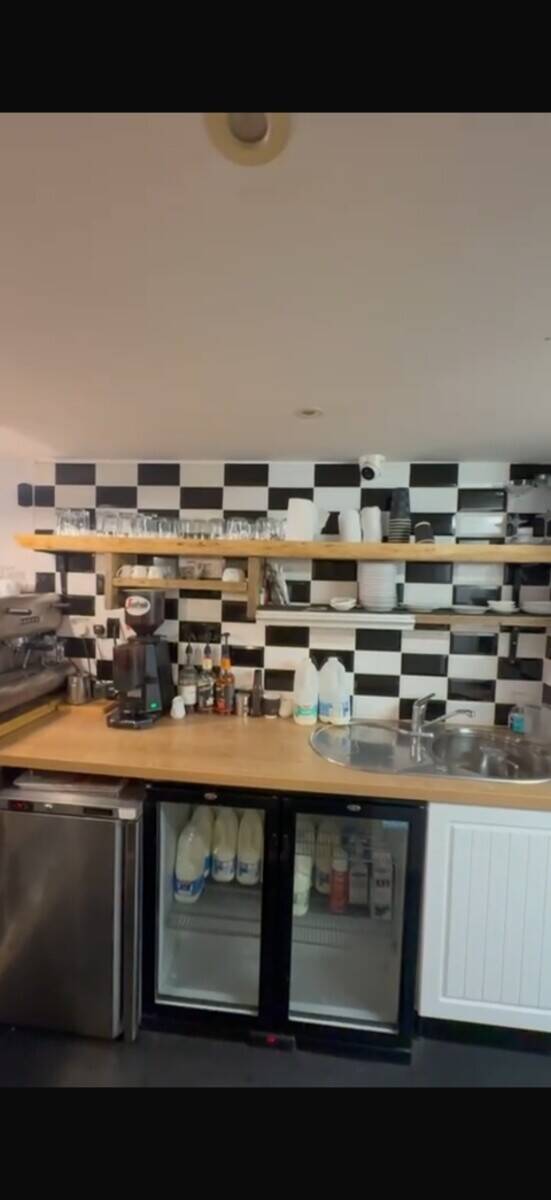Cafe for sale in bustling burnham on sea Photo 5