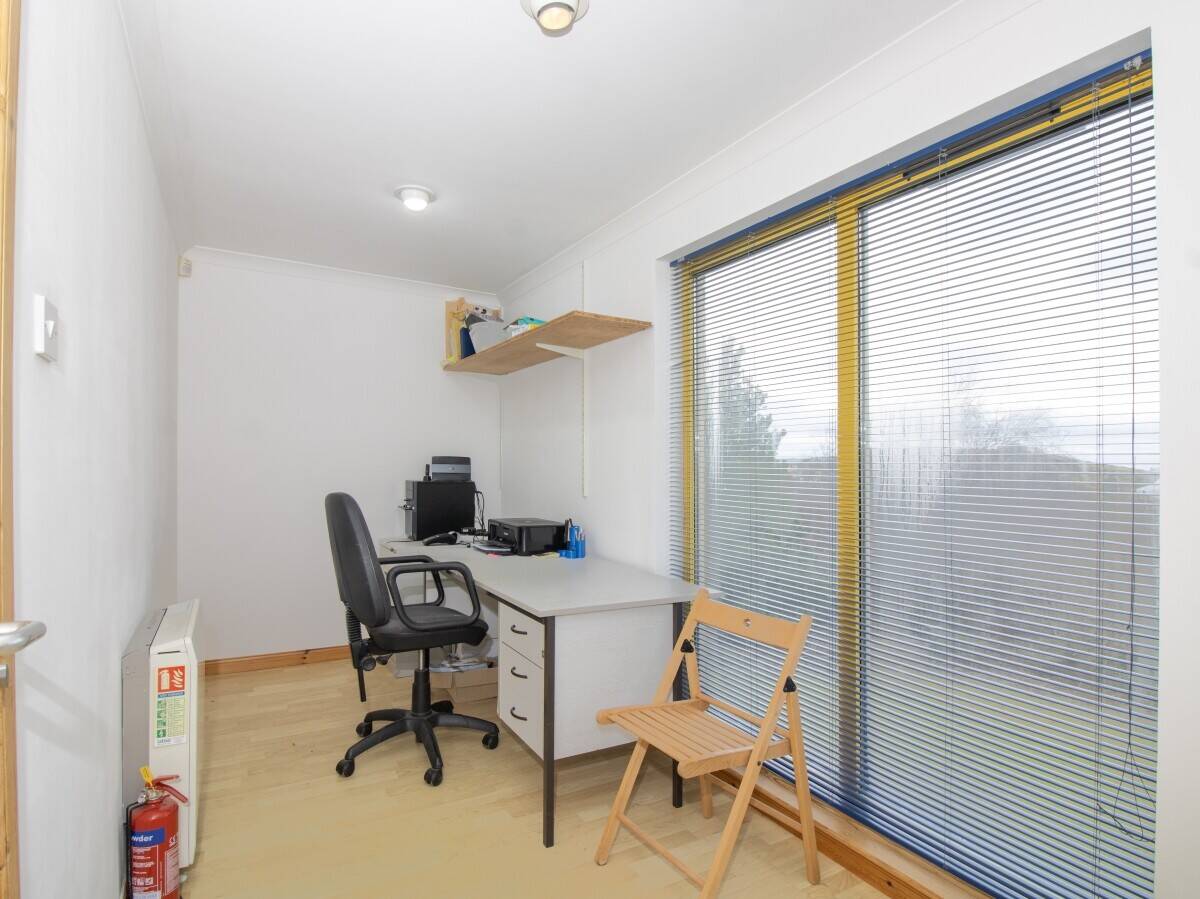 Retail Unit and Land with Planning in Principle Photo 5