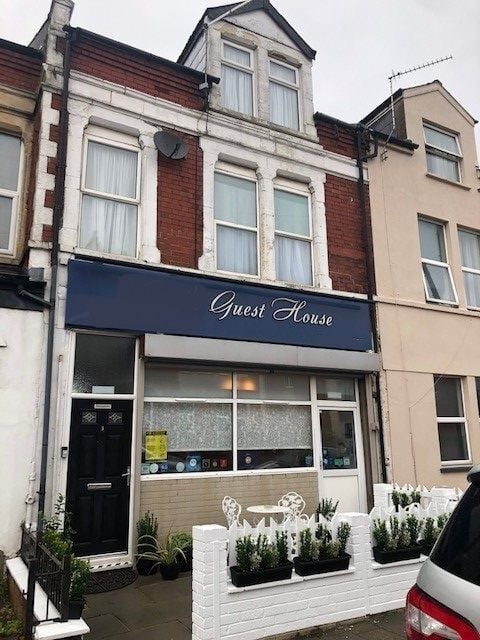 GUEST HOUSE IN VIBRANT SEASIDE TOWN, VALE OF GLAMORGAN