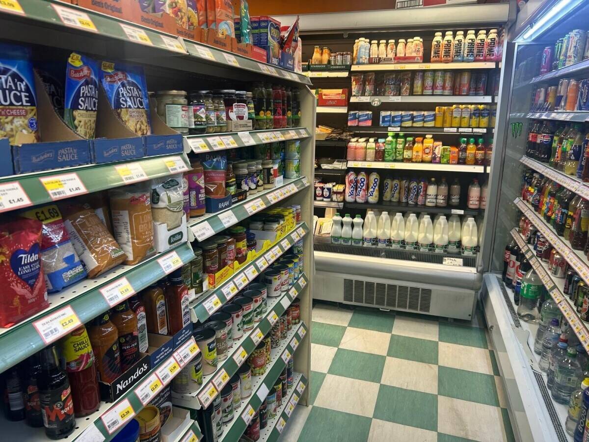 Profitable Convenience Store & Off Licence with  Low Rent & New Lease - Northampton Photo 5