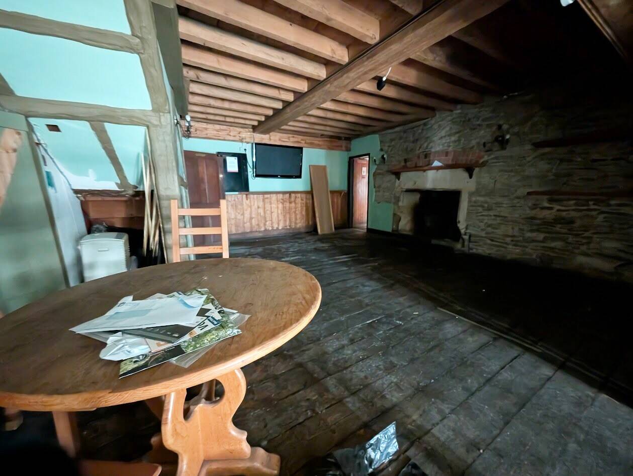 COTSWOLDS/UPPER THAMES VALLEY - SELECT MARKET TOWN CENTRE PUB Photo 5
