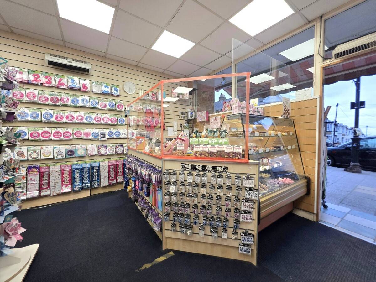 CARD SHOP FOR SALE – PRIME LEIGH LOCATION Photo 5