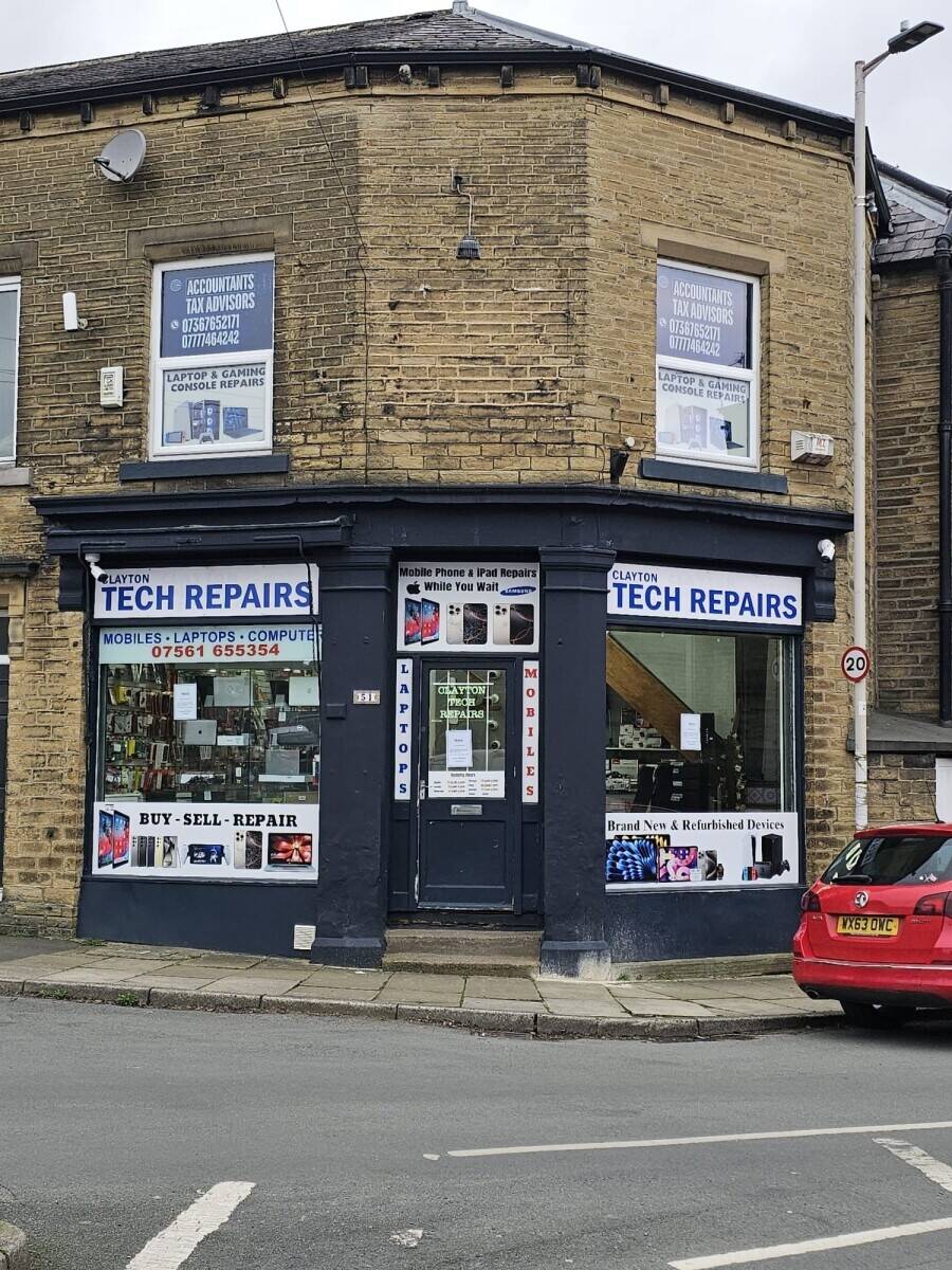 Established Mobile phone and computer shop in Clayton
