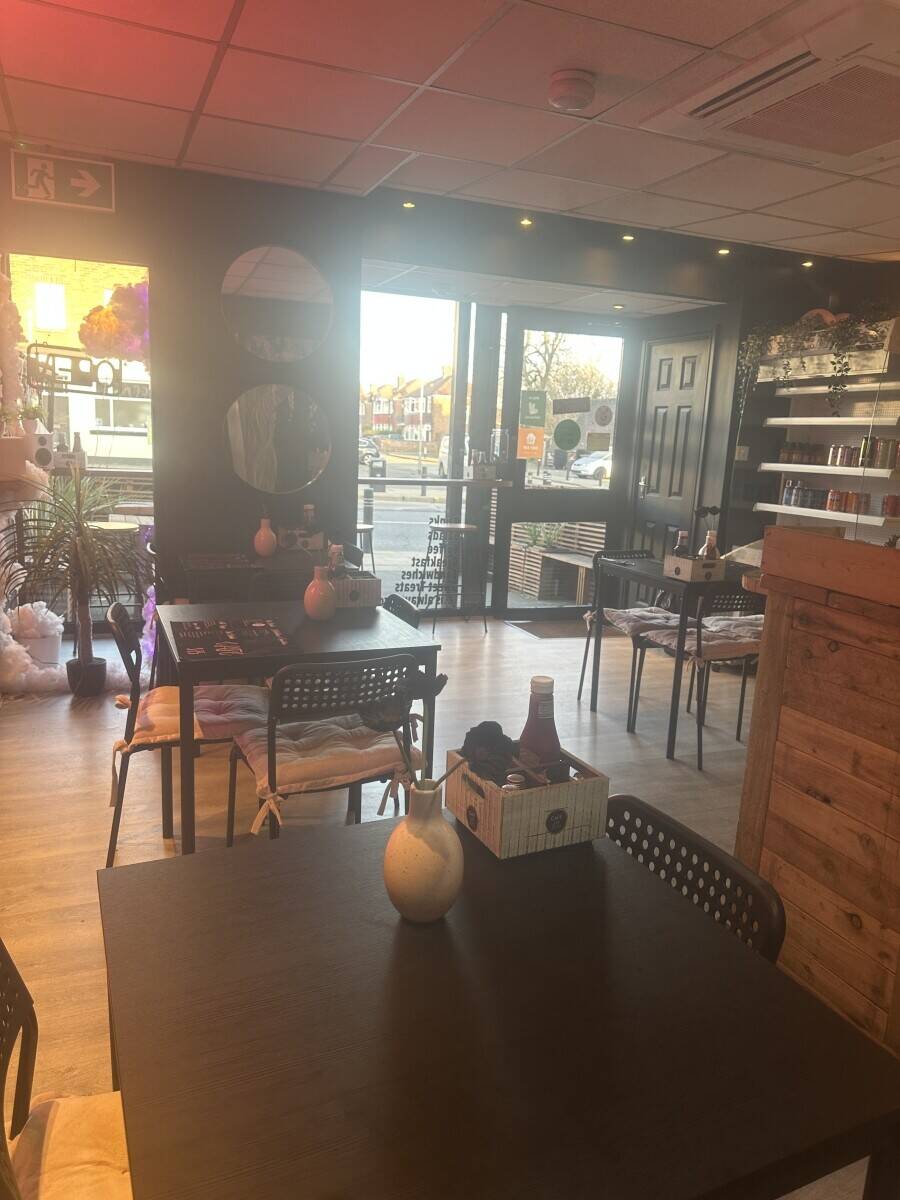 Cafe for sale in Northenden, Manchester Photo 5