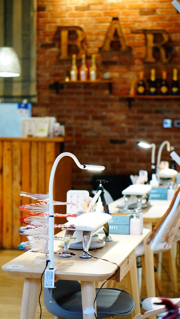 PREMIUM NAIL SALON AND PROSECCO  BAR Photo 5