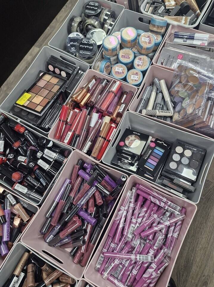 ESTABLISHED COSMETICS AND BEAUTY STORE, WREXHAM CITY CENTRE FOR SALE