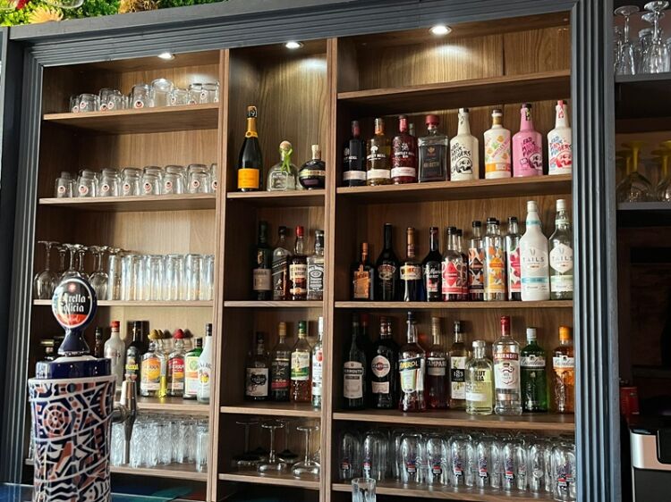 Flavours That Stand Out – Stylish African & Afro-Caribbean Restaurant Photo 5