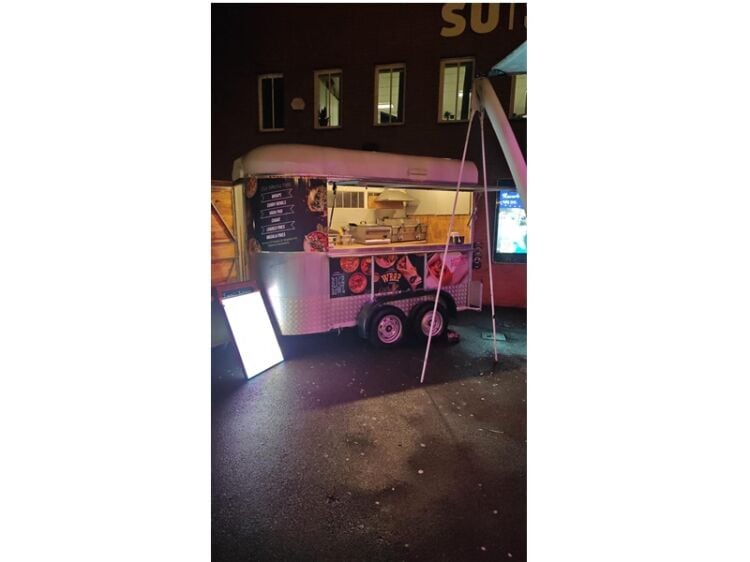 Spice Meets Mobility – Indian Restaurant & Street Food Horsebox