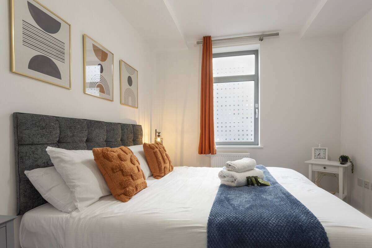Serviced Accommodation Units near Gatwick Airport - Established Client Base