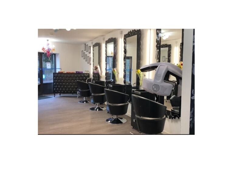 Style Meets Opportunity – Established Bristol Hair Salon