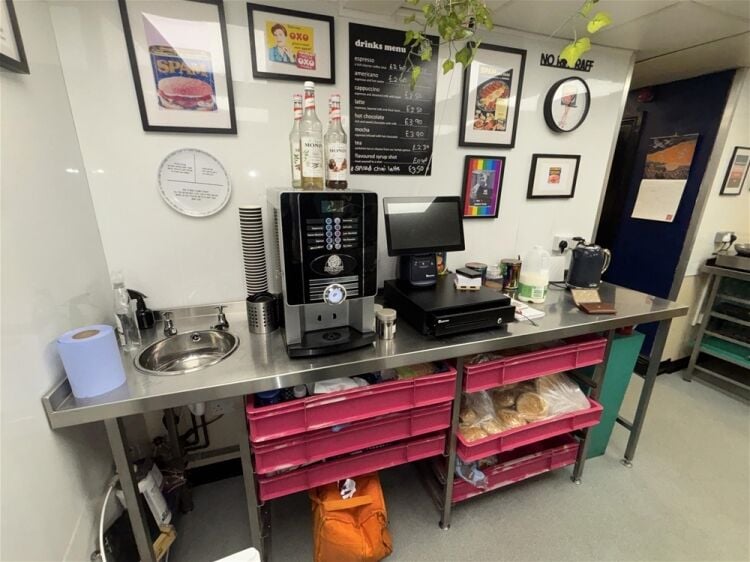 Cafe & Sandwich Bars For Sale in Leeds Photo 5