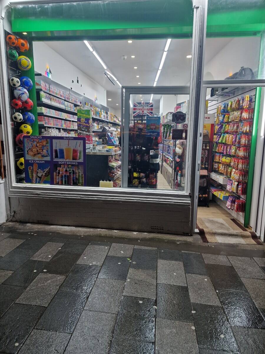 Busy Convenience Store & Off Licence – Prime High Street Location, High End Residential Area