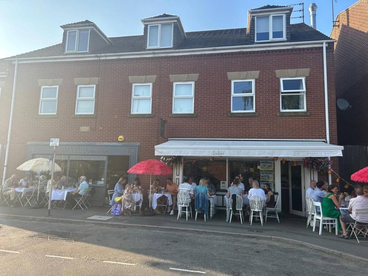 Successful Village Cafe in Leicestershire Photo 5