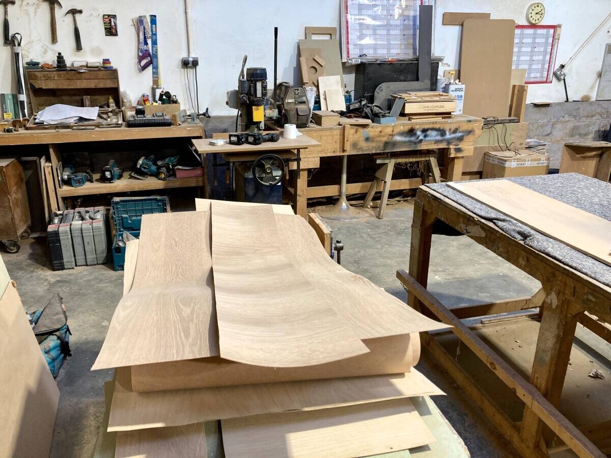 COMMERCIAL & DOMESTIC JOINERS
