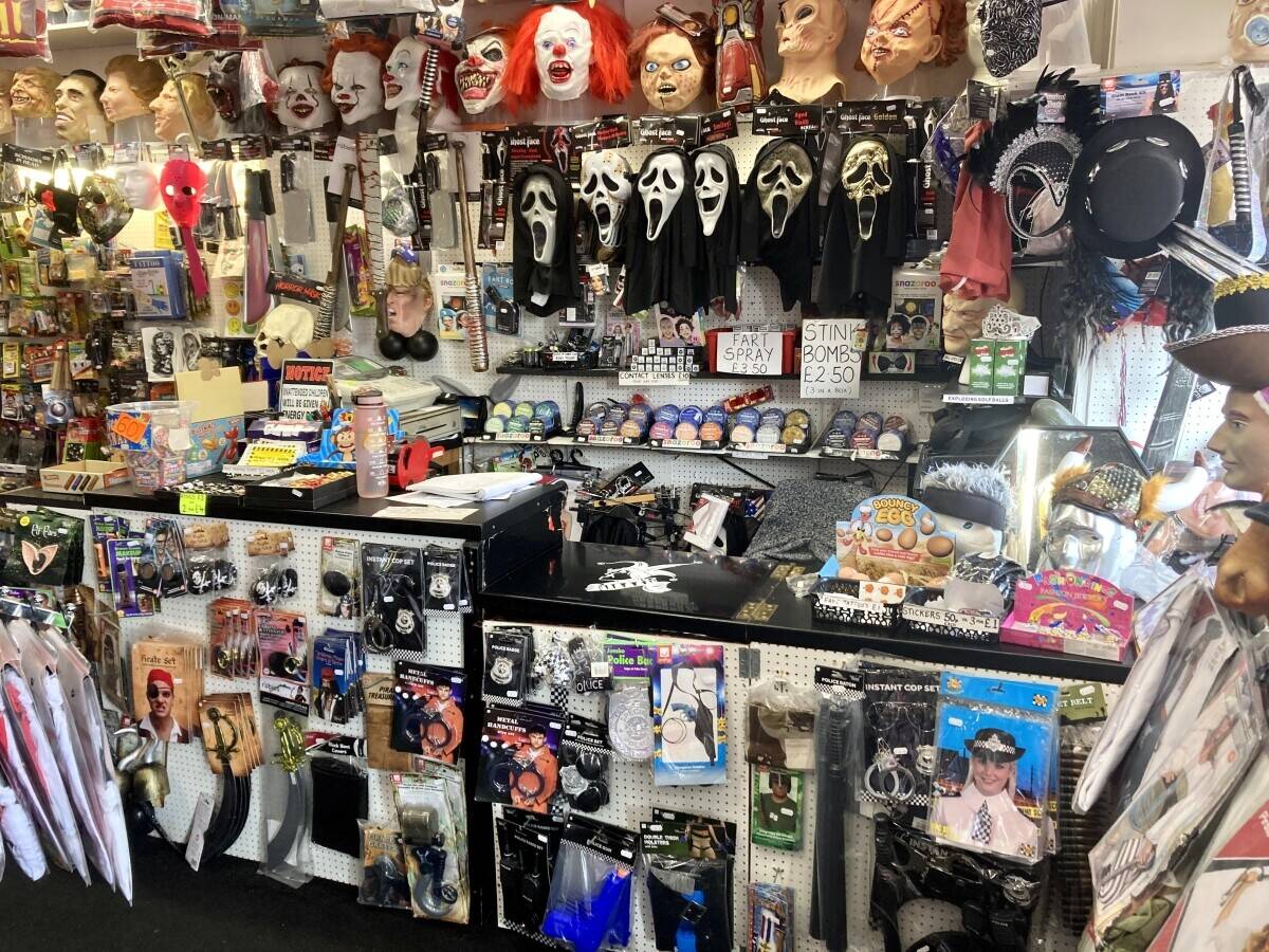 FANCY DRESS, JOKES, BEACH GOODS & GIFTS