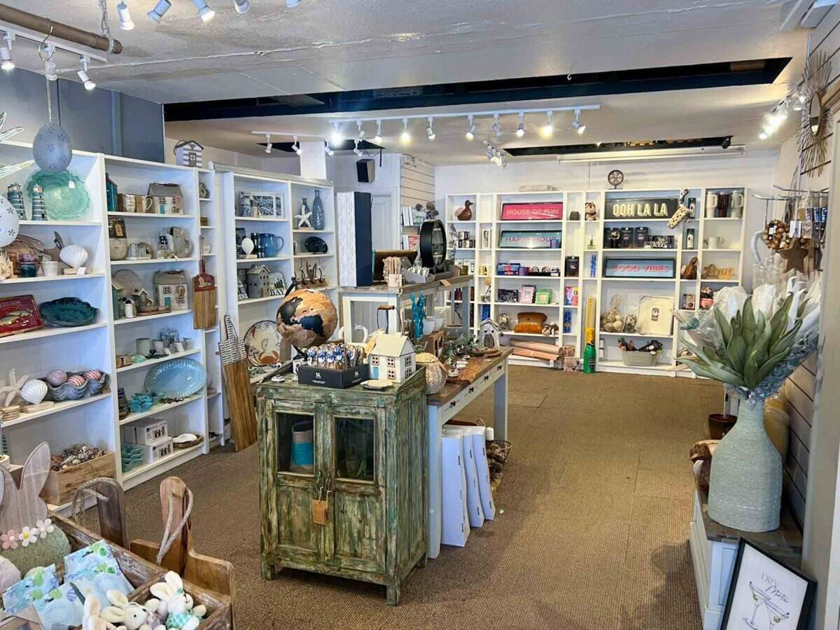Thriving Harbour front Gift & Homeware Shop in Prime Brixham Location Photo 5