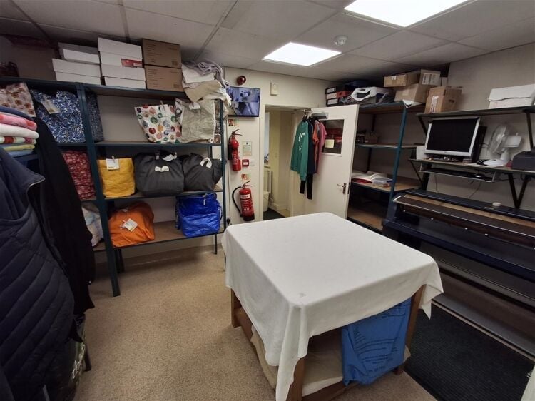Launderette & Dry Cleaners For Sale in Skipton Photo 5