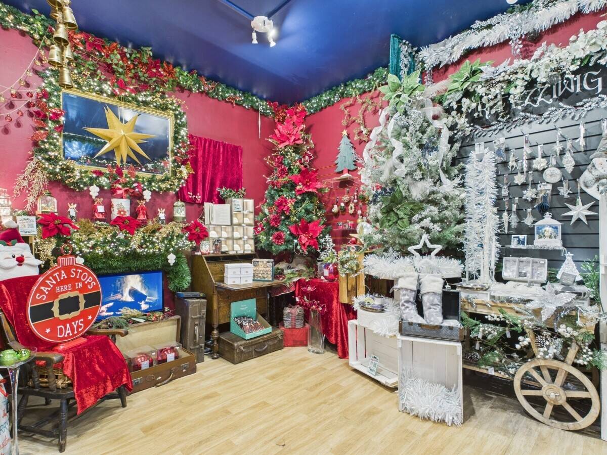 A superb all year round Christmas Shop, in the heart of Bowness-on-Windermere.