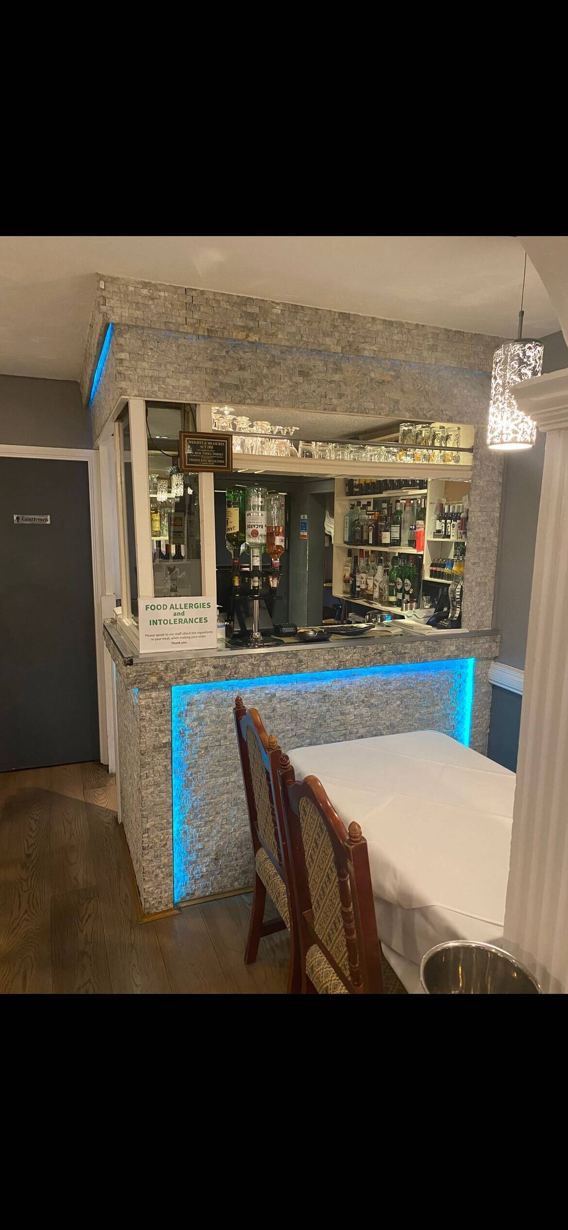 Leasehold Indian restaurant and a 5-bedroom flat Photo 5