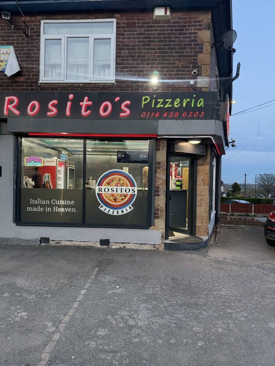 Italian takeaway for sell with high potential
