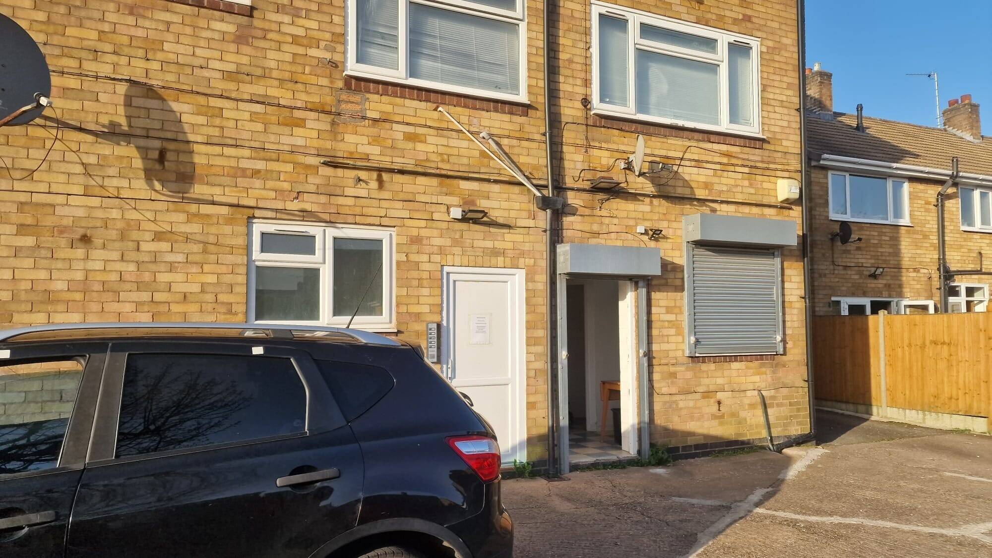 Profitable Off-Licence in Coventry (CV5) – With 3-Bed Flat Photo 5
