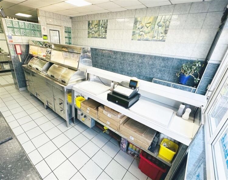 Long-established fish & chip shop, busy Markfield village