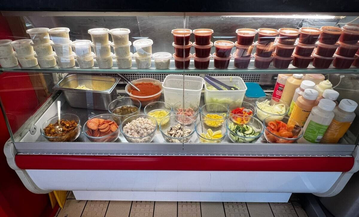 Turnkey Fish & Chips & Takeaway- Kirkcaldy seaside- 2 shops together Photo 6
