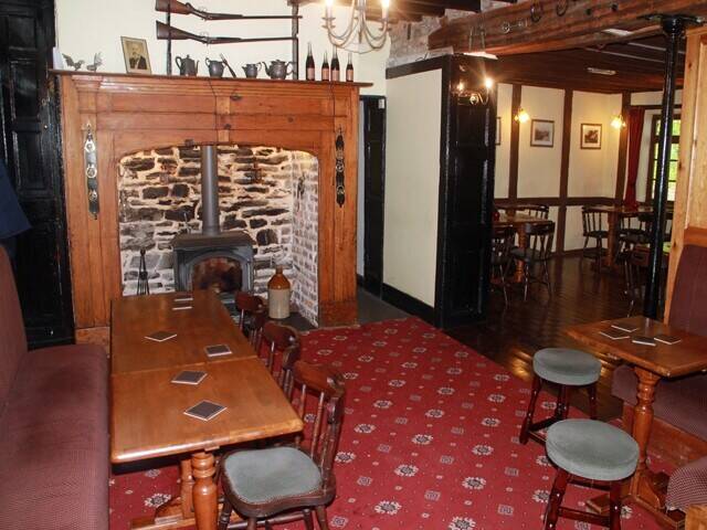 POWYS - CENTURIES OLD PUB IN PLOT 0F 2.8 ACRES Photo 5