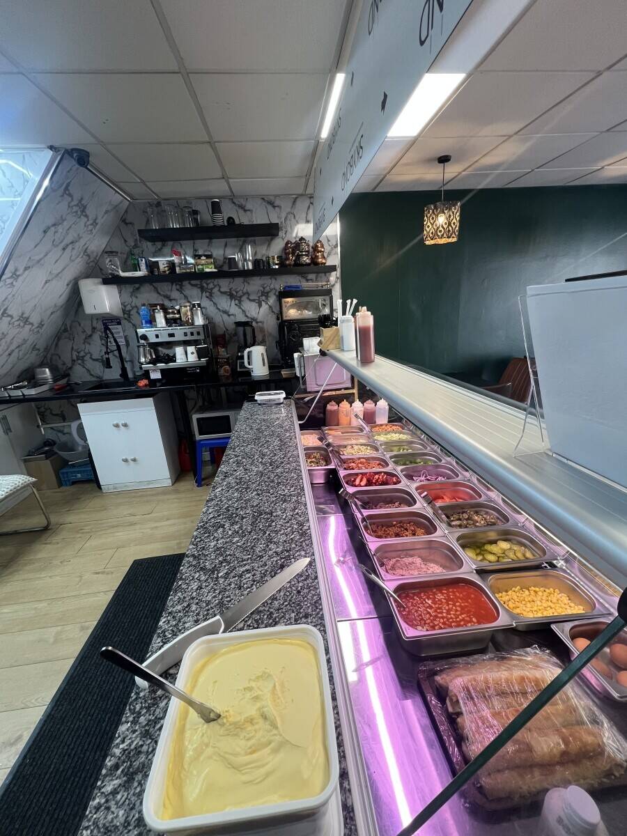 Sandwich shop Photo 6