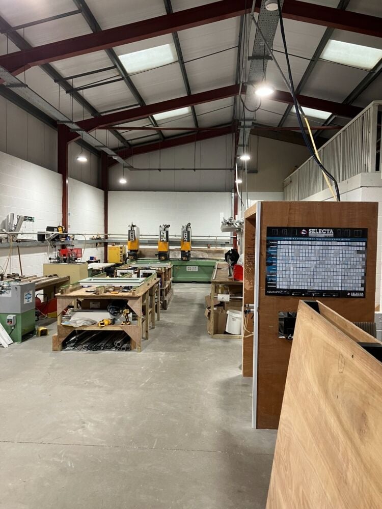 EXCELLENT WINDOW/DOOR MANUFACTURER & SUPPLIER, MONMOUTHSHIRE