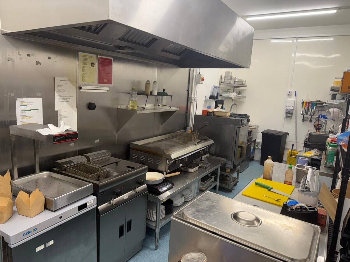 UNDERGO CAFE,  17 ALBERT ROAD, MIDDLESBROUGH,  TS1 1PQ