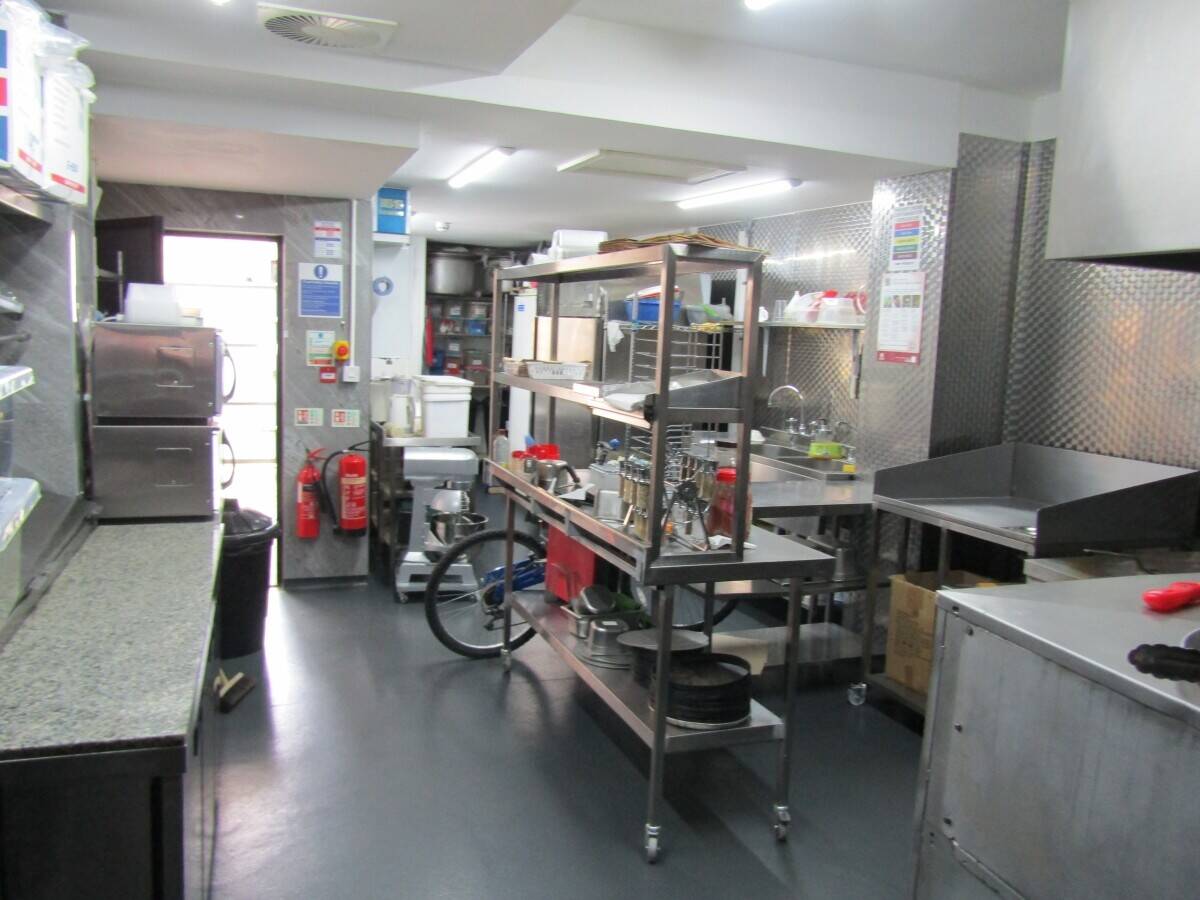 Takeaway Business – Presented to showroom standard Photo 5