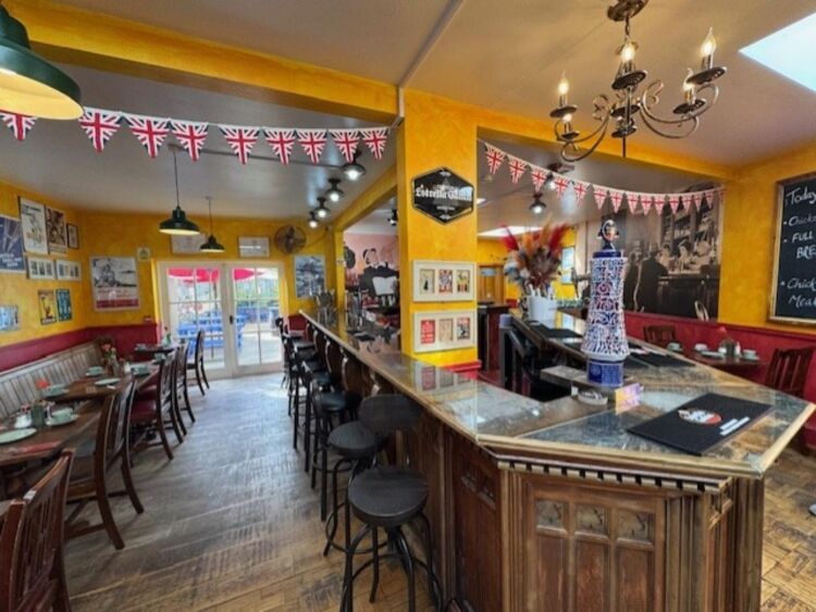 Leasehold Vintage Tea Rooms & Cocktail Bar Located In Stratford Upon Avon