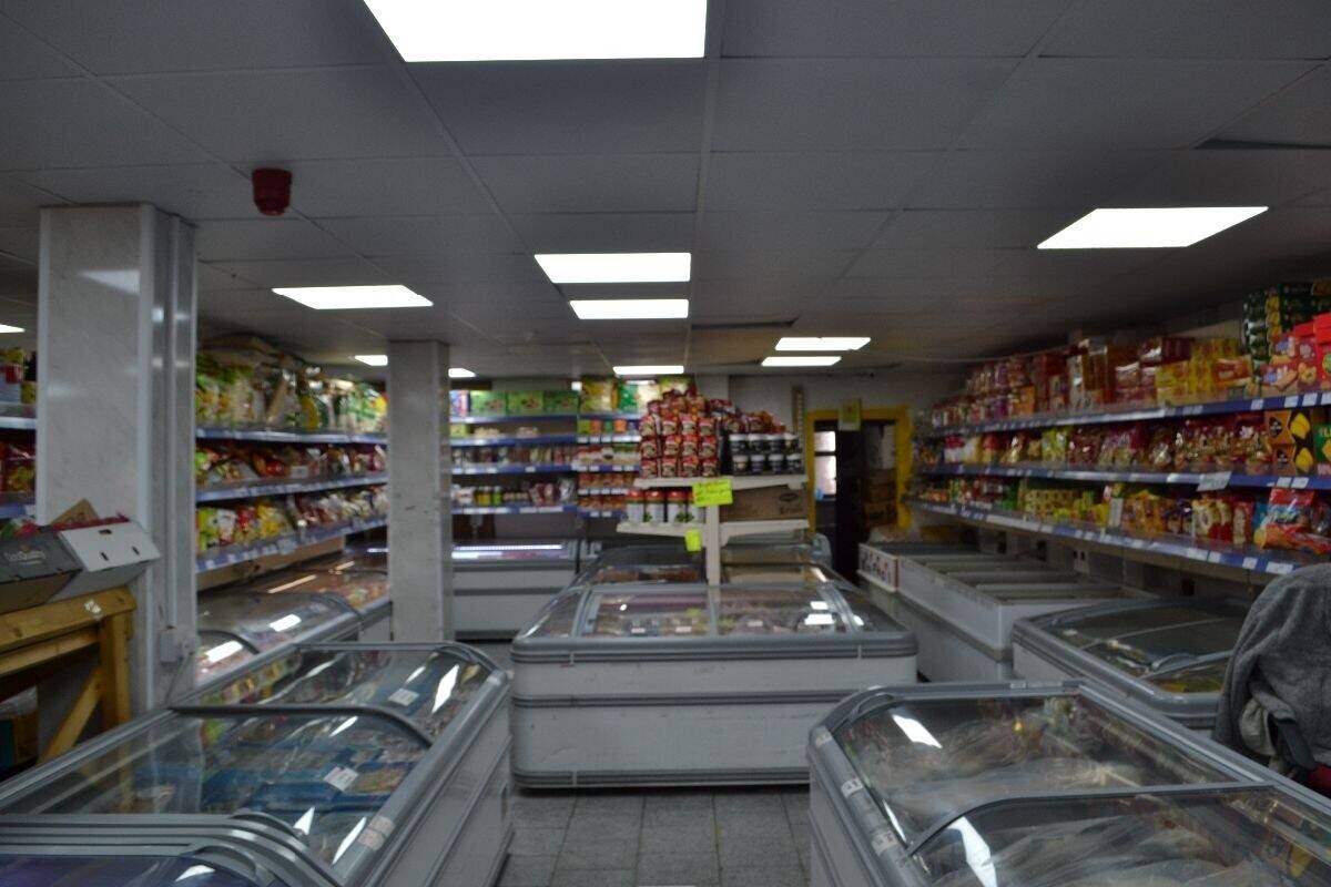 High Turnover Supermarket – £16K–£18K Weekly Sales – Rare Business Opportunity Photo 5