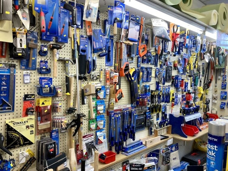 DIY, HARDWARE, & HOUSEHOLD STORE