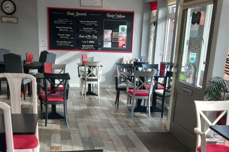 Established Licenced Cafe - Ashby-de-la-Zouch Photo 5