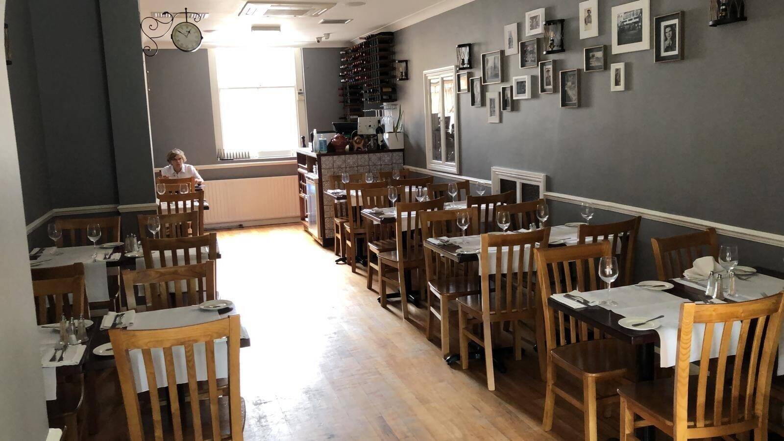 Long-Established, Iconic, Profitable Portuguese Restaurant and Bar -South London Photo 5